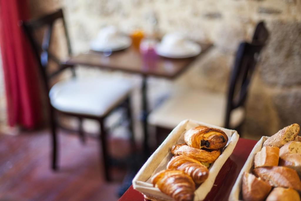Hotel Henri IV 네라끄 외부 사진