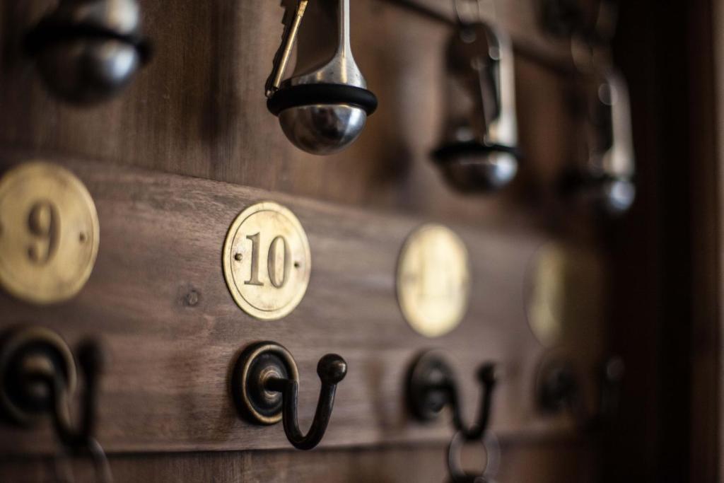 Hotel Henri IV 네라끄 외부 사진