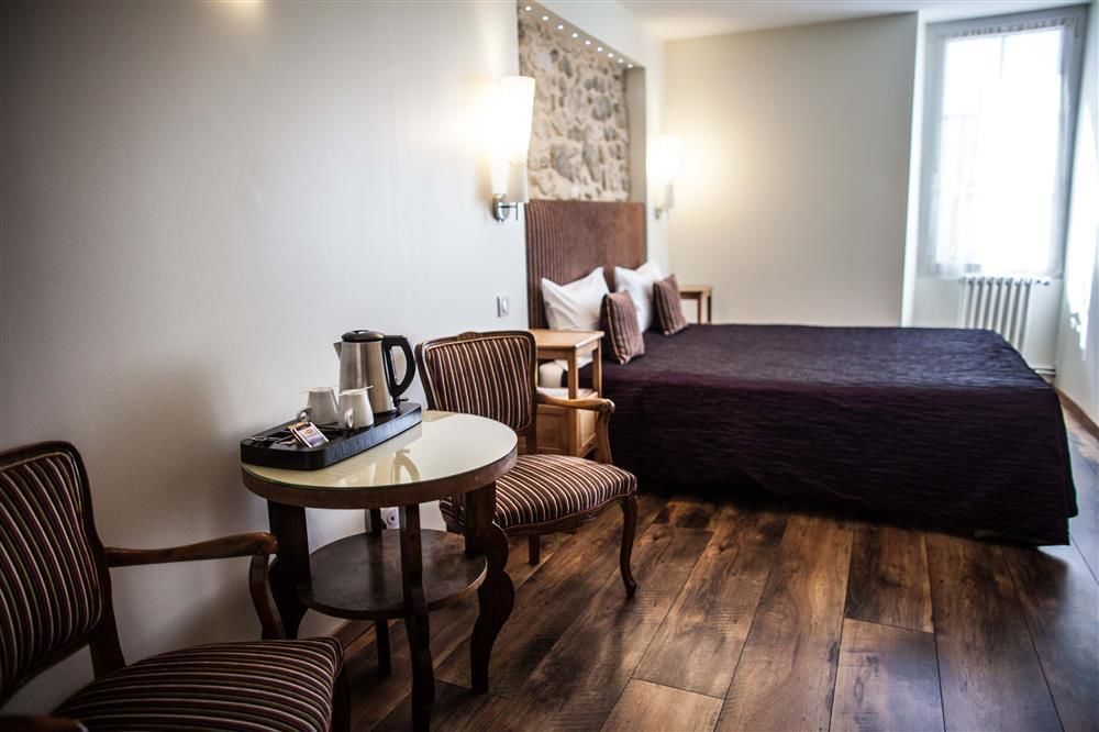 Hotel Henri IV 네라끄 외부 사진