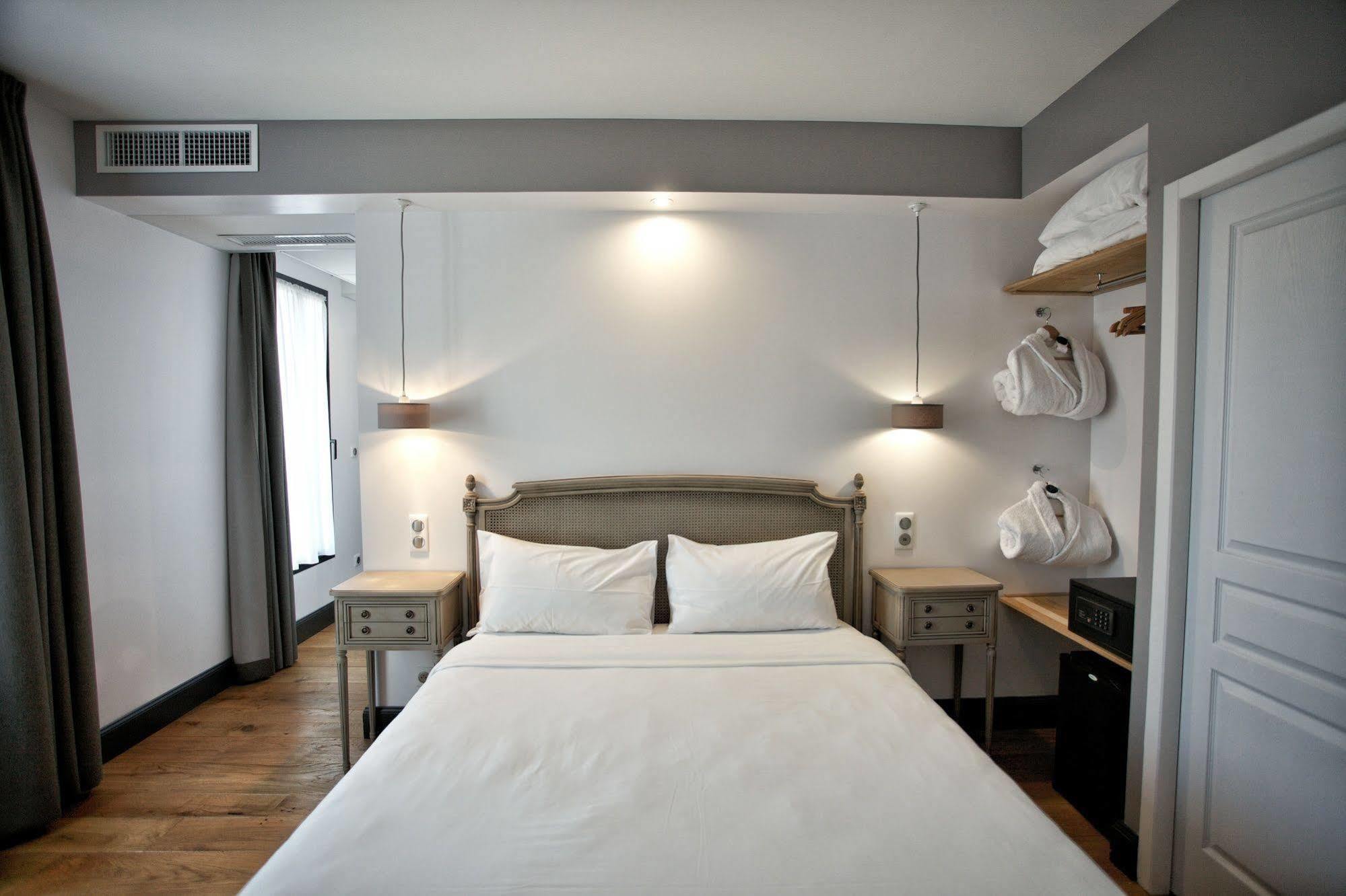 Hotel Henri IV 네라끄 외부 사진