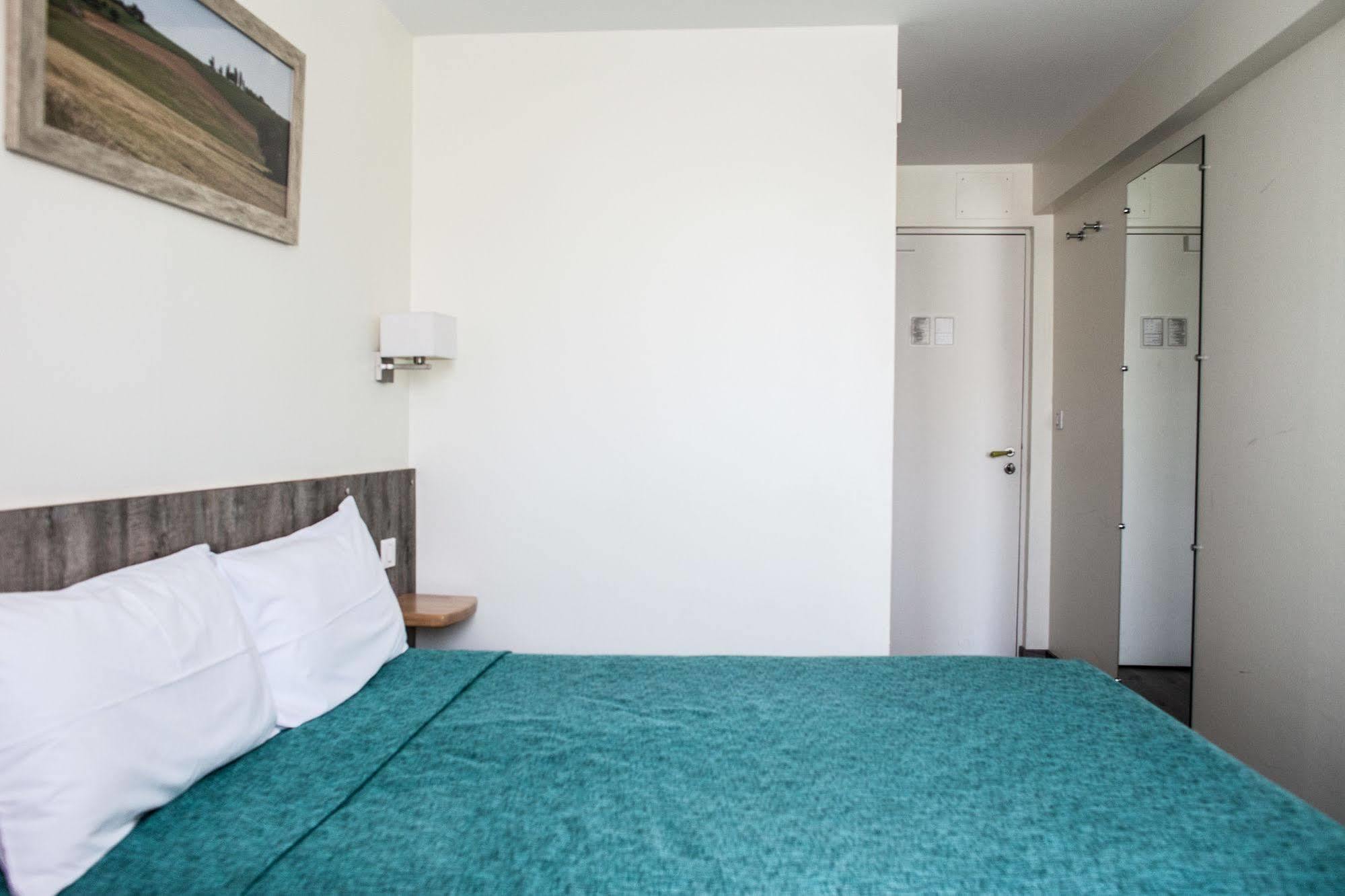 Hotel Henri IV 네라끄 외부 사진