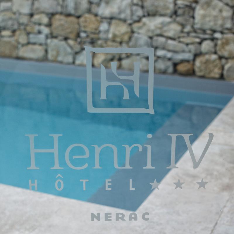 Hotel Henri IV 네라끄 외부 사진